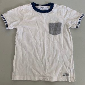 Carters boys size 5T shirt